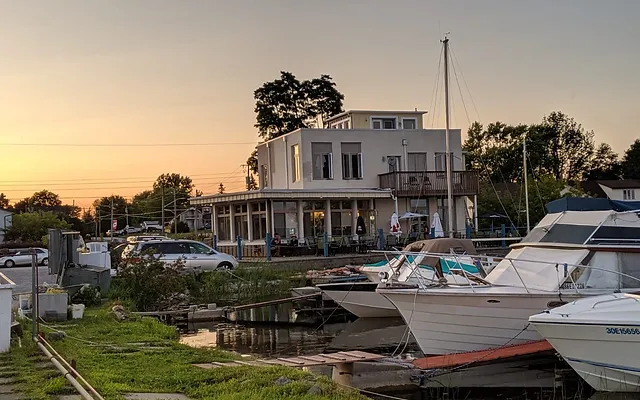 Harbourview Marina & Restaurant